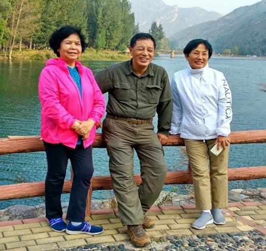 王晓生和张燕燕.jpg